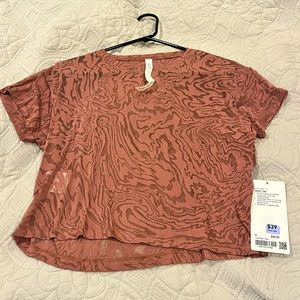 Never worn lululemon mesh crop tee